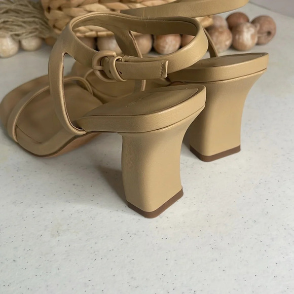 Vince Luella Ankle Strap Sandal (Women) Sz 8 Color/ Blonde - Picture 7 of 11